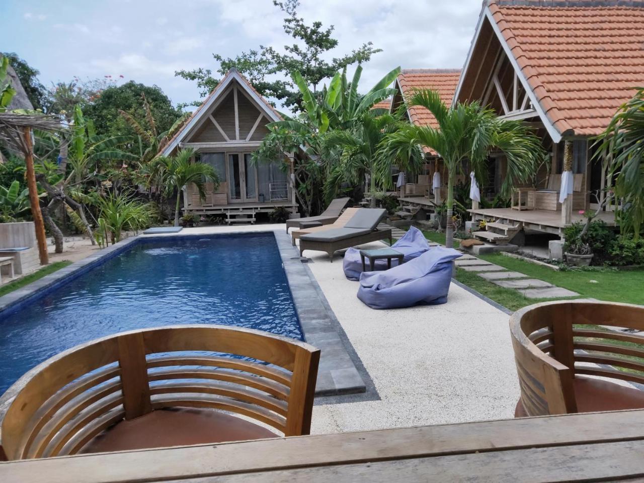 Tiki Bar And More Nusa Lembongan  Exterior photo