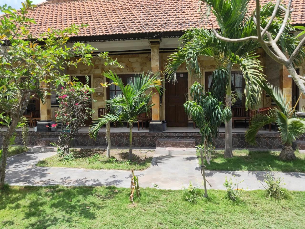Tiki Bar And More Nusa Lembongan  Exterior photo