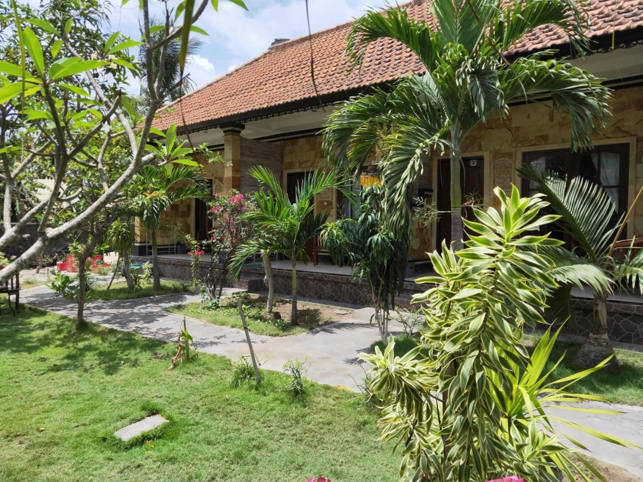Tiki Bar And More Nusa Lembongan  Exterior photo
