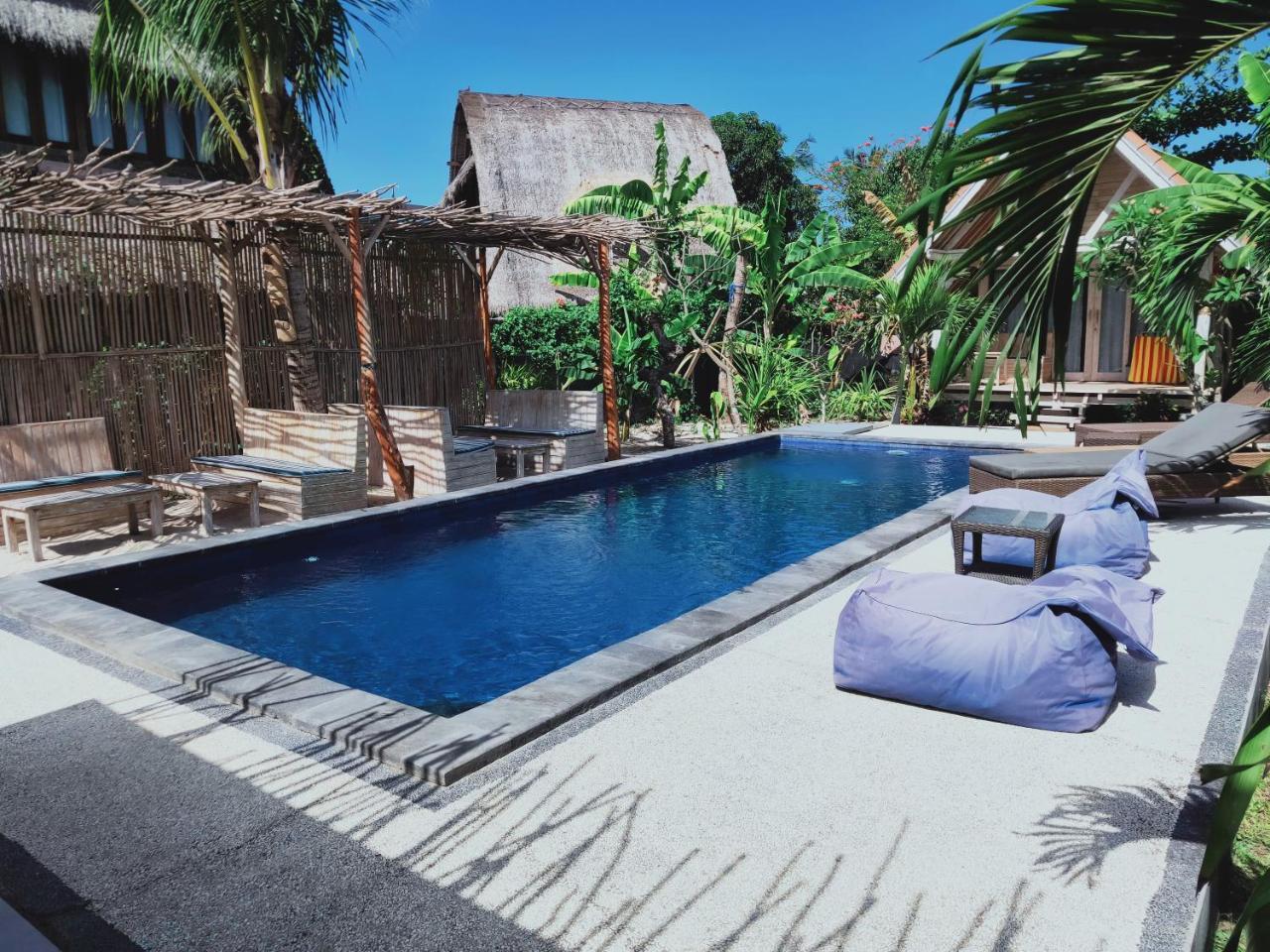 Tiki Bar And More Nusa Lembongan  Exterior photo